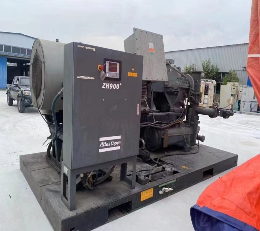 Atlas Copco ZH900 plus centrifugal air compressor side view with control cabinet