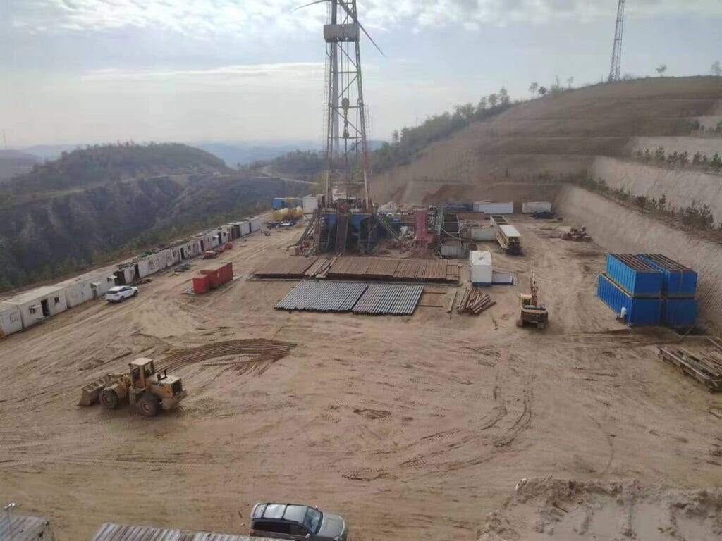 Used ZJ50 5000m electric land drilling rig package at drilling site